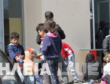 Τραγέλαφος με τους μετανάστες που ήθελαν να φύγουν: Κινητοποιηθήκαν για να τους παράσχουν βοήθεια!